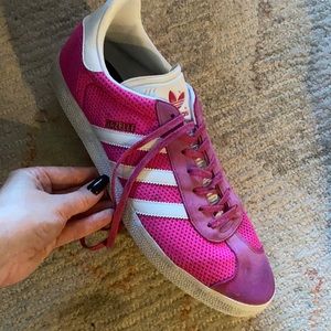 Men's adidas gazelle fuschia pink 13.5 (14)